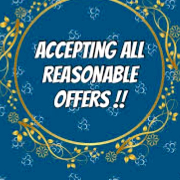 Accepting all reasonable offers this week, all make and skincare must go - Picture 1 of 1